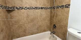 927 NE 199th St Gallery 5