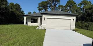 232 Bell Boulevard S Gallery 1