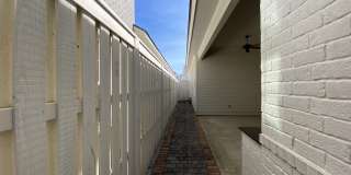 2110 Belfleur Street Gallery 30