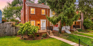 911 VARNUM Street NE 911 VARNUM Street NE Gallery 1