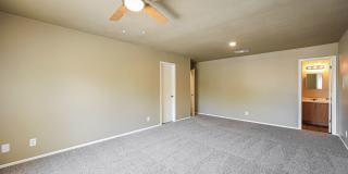 Recent remodeled! 4 bedroom, two living areas and loft! Gallery 16
