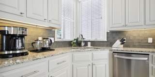 1656 Belmont Avenue, Unit A Gallery 6