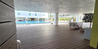 500 Brickell Ave Gallery 28