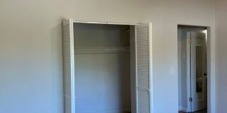 1131 Pine St. Gallery 6