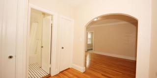 Nicely renovated studio in Cleveland Circle! Gallery 3