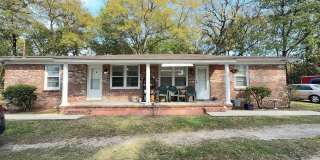 2BR Duplex with Washer/Dryer + Fresh Updates + Lawn care included Gallery 1