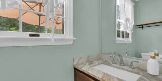 7707 LAKE GLEN Drive Gallery 20
