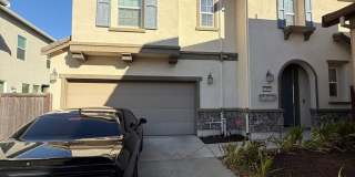 Beautifully maintained 3-bedroom, 2.5-bath, 1,975 sq ft in Sacramento Beautifully maintained 3-bedroom, 2.5-bath, 1,975 sq ft in Sacramento Gallery 1