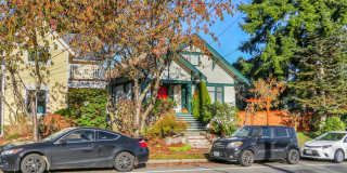 2Bd/1Ba Seattle House Gallery 1