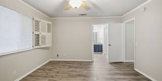6106 VANCE JACKSON RD Gallery 23