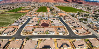 3 bed, 2 bath, office, 3 car garage. UTILITIES included Gallery 46