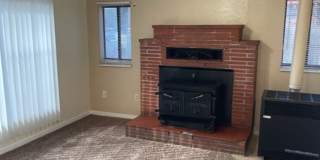 2 Bedroom in Anderson with yard and garage! Gallery 5