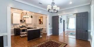 407 North Moody Street Gallery 1