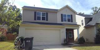 Spacious 4 Bedroom, 2.5 Bathroom Home! Gallery 1