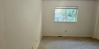 4 Bedroom, 2 Bathroom Duplex - Pet Friendly Gallery 34