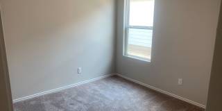 *COMING SOON* Comfortable Living with Open Kitchen & Fenced Yard! Gallery 8