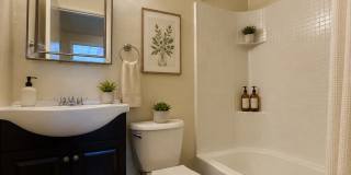 Amazing 2 BR Apartment at Regency Place! Great Plum Location! Central A/C & MORE! CALL TODAY! Amazing 2 BR Apartment at Regency Place! Great Plum Location! Central A/C & MORE! CALL TODAY! Gallery 7