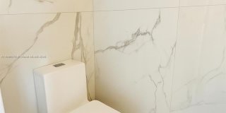 2781 NE 165th Ter Gallery 13