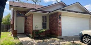 Room in 3 Bedroom Home in Leander Gallery 1