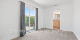 1218 N. OLIVE ST Gallery 11