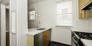 825 Pine Street Gallery 19