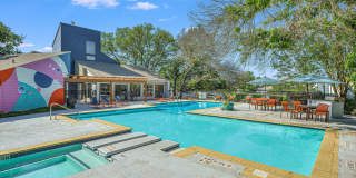 Peak at NW Hills Gallery 4