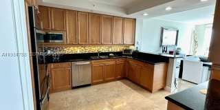 20201 E Country Club Dr Gallery 23