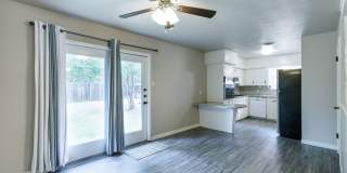 CHARMING 3/2/1 FOR LEASE IN NW LUBBOCK Gallery 9