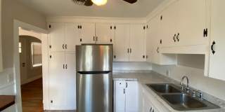 3 Bed 2 Bath Cottage in Midtown! Gallery 6