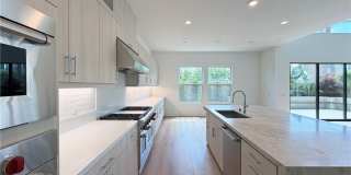 161 Apron Gallery 10