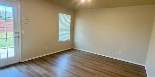 Edmond 3 Bed 2 Bath Home w/ Storm Shelter! Gallery 10