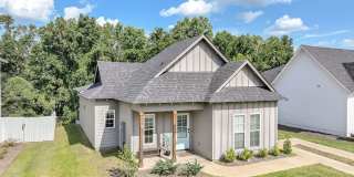 584 Piper Avenue - 3 Bedroom Cottage House in Auburn, AL Gallery 1