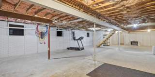 321 SUELINN DRIVE Gallery 31