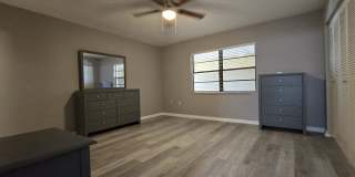 130 East Johnson AvenueUnit 206 Gallery 7