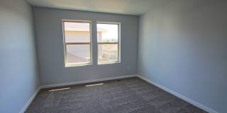 5 bed 3.5 bath home in the Meadows Gallery 14