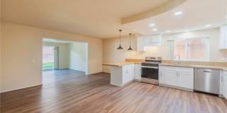 1443 E Gladwick Gallery 3