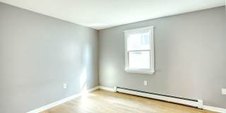 Lovely 3 Bedroom 1 Bathroom - 1st Floor with/ Washer and Dryer Gallery 118