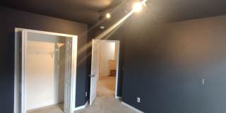 Room in 4 Bedroom Home at Genlee Dr Gallery 38