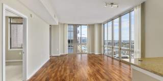 The Cosmopolitan at Reston Town Center Gallery 18