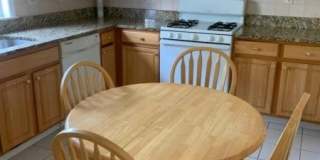 129 Sayre Street Gallery 1