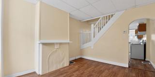 2923 MILES Avenue Gallery 10