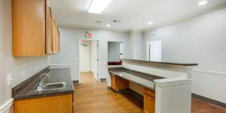 551 Westport Road Gallery 24