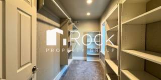 Must See 3 Bedroom/3 Bathroom Home near Edgemere Park Gallery 13