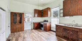 STORYBOOK CHARM IN THE HEART OF DOWNTOWN PERRIS! Gallery 7