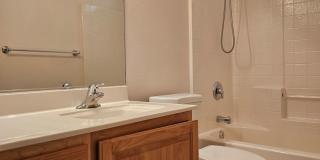 Small Pet Friendly 3 Bedroom Home Gallery 15