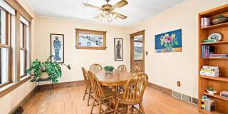 Available October - 3 Bedroom House with a Huge Garage! Gallery 7