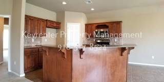 3 Bed | 2 Bath in Jenks! Gallery 17