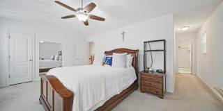 LARGE 4 BEDROOM HOME NEAR MILITARY BASE AND BAY Gallery 29