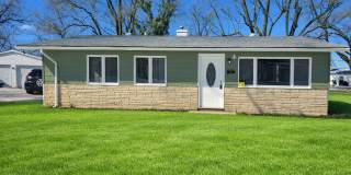 Nicely Updated 3 BD/1BA Gallery 1