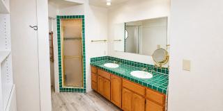 OWNER REMODEL - STUDENT RENTAL NEAR CAMPUS – HUGE DISCOUNT + ONE MONTH FREE! Gallery 18